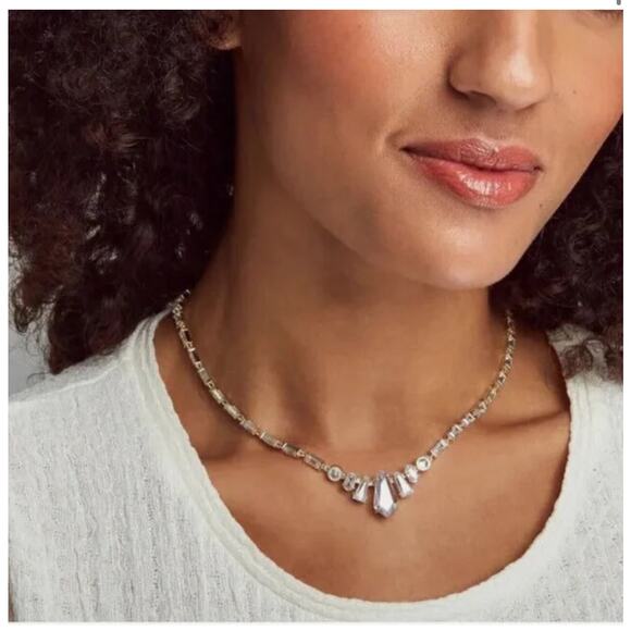 *SOLD* NWT! Kendra Scott Christianne Collar Lustre Statement Necklace ($158) - Picture 4 of 10